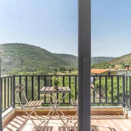 Bujtina Lumo & Pool Villa Permet Exterior photo