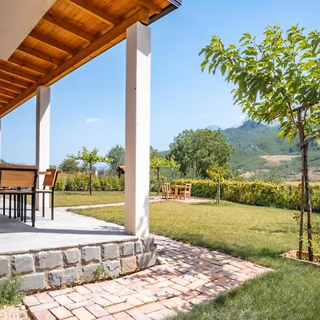 Bujtina Lumo & Pool Villa Permet Exterior photo