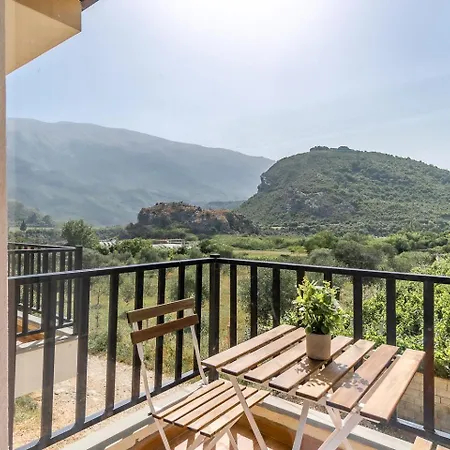 Bujtina Lumo & Pool Villa Permet Exterior photo